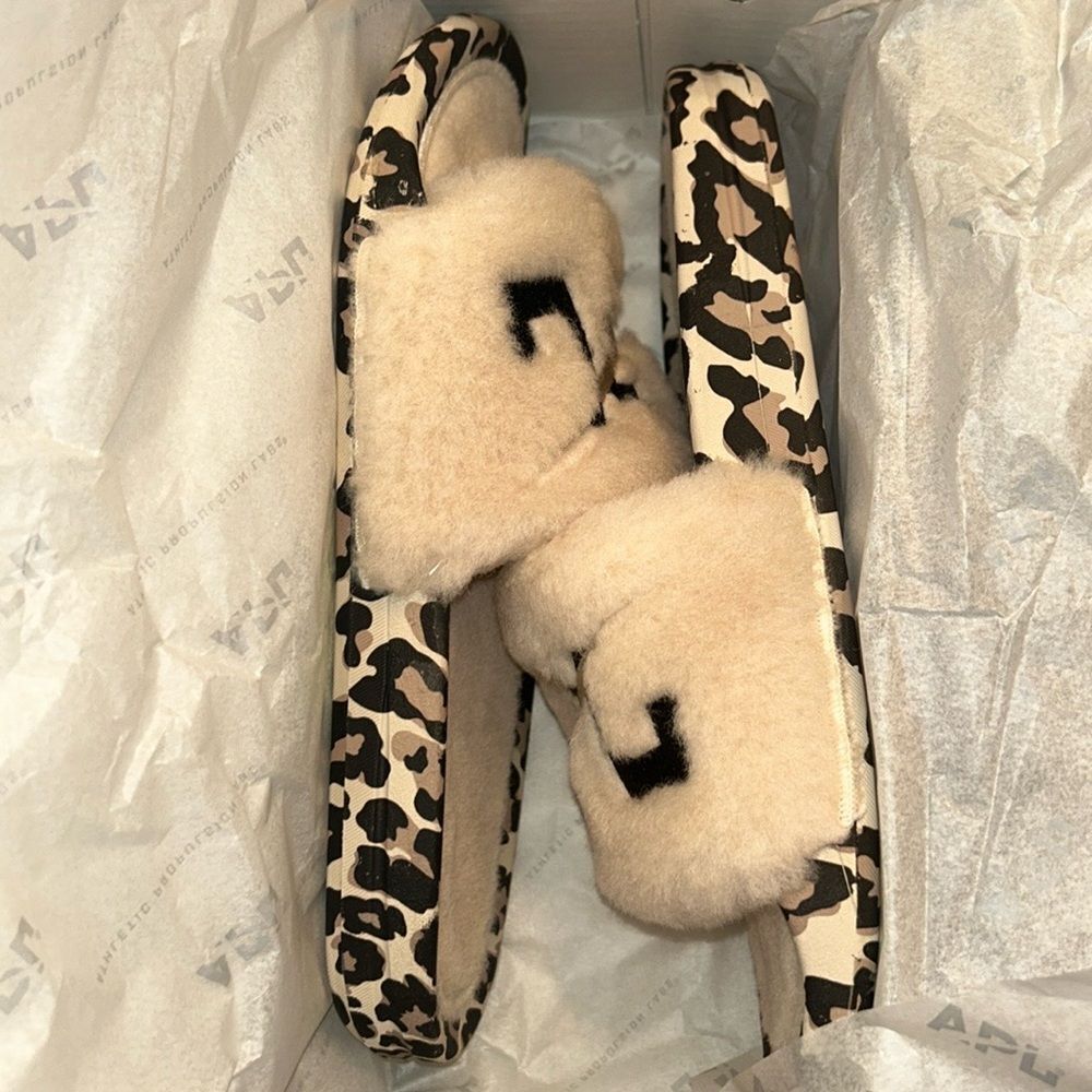 Apl Tan & Black Shearling Slip On Slides(Size 9) - image 4